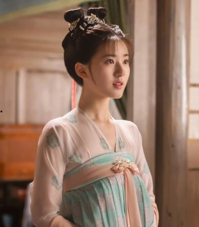 赵露思演的电视剧.吃瓜51在线黑料9,从“吃瓜51”到“在线黑料9”，她如何应对网络舆论风暴？